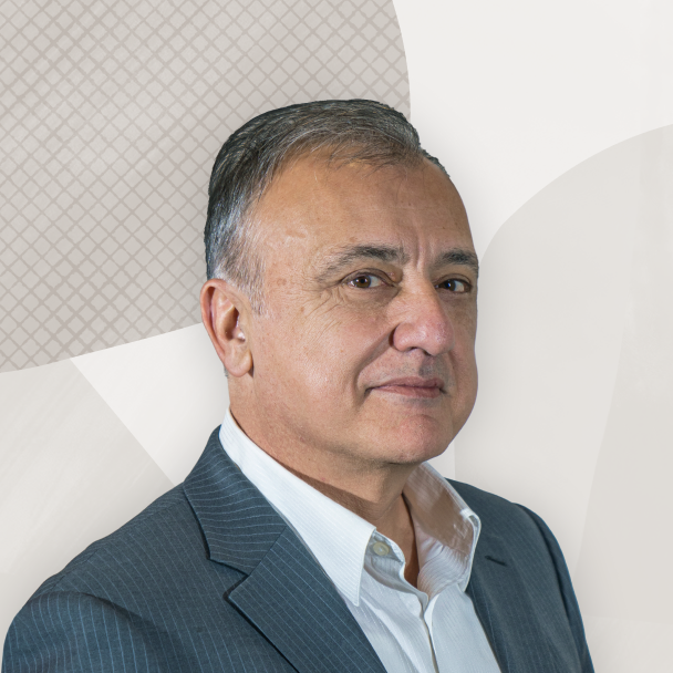 Çetin Özbütün headshot